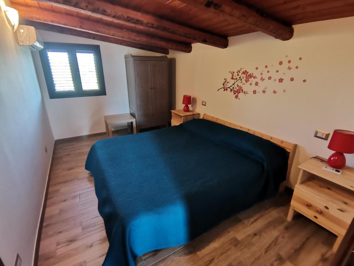 Villa Sole - Finaiti - Appartamento Per Turisti Floridia Zewnętrze zdjęcie