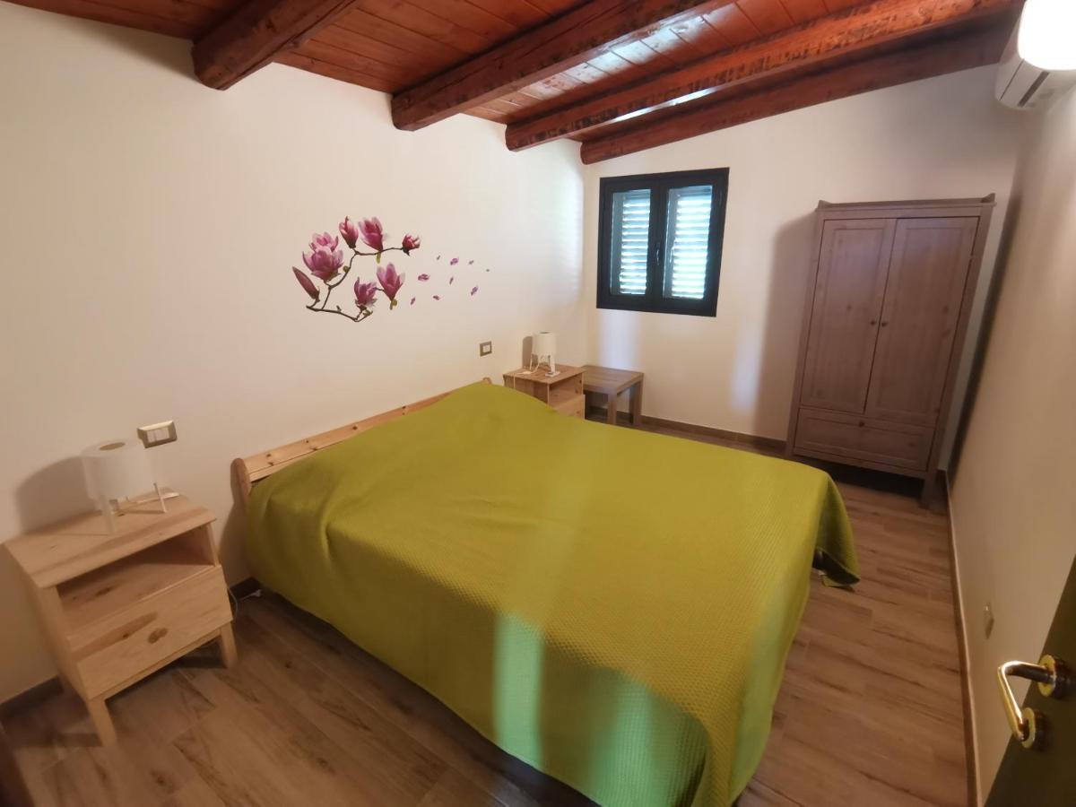 Villa Sole - Finaiti - Appartamento Per Turisti Floridia Zewnętrze zdjęcie