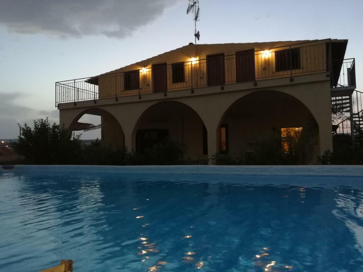 Villa Sole - Finaiti - Appartamento Per Turisti Floridia Zewnętrze zdjęcie