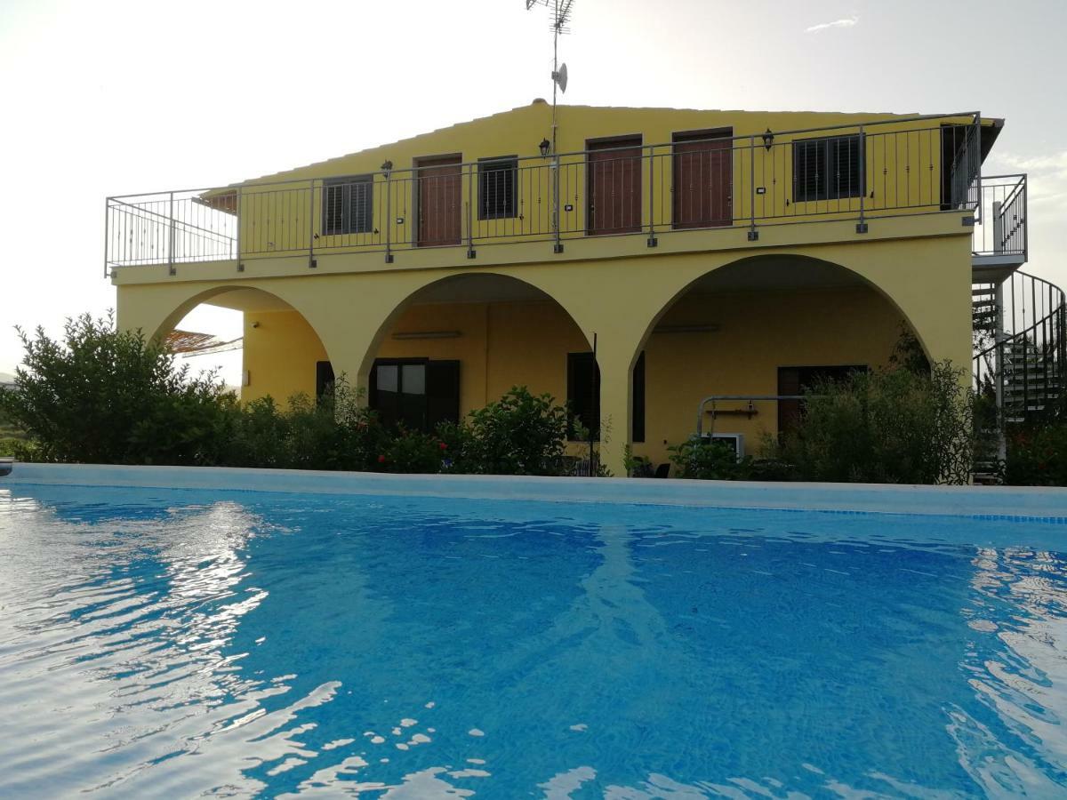 Villa Sole - Finaiti - Appartamento Per Turisti Floridia Zewnętrze zdjęcie