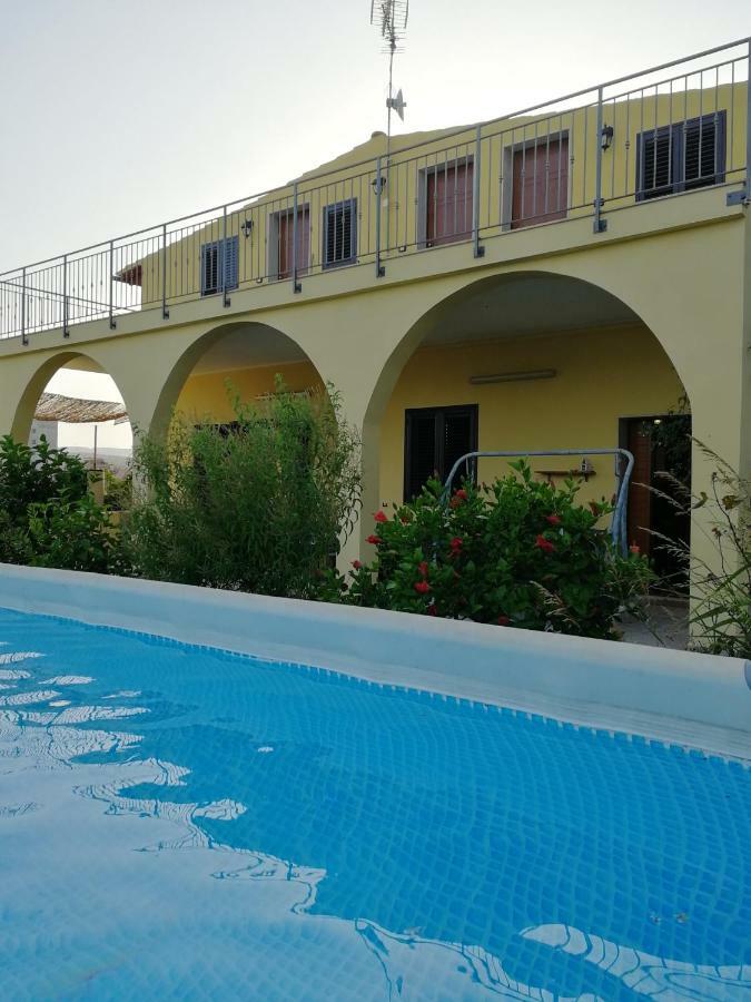 Villa Sole - Finaiti - Appartamento Per Turisti Floridia Zewnętrze zdjęcie