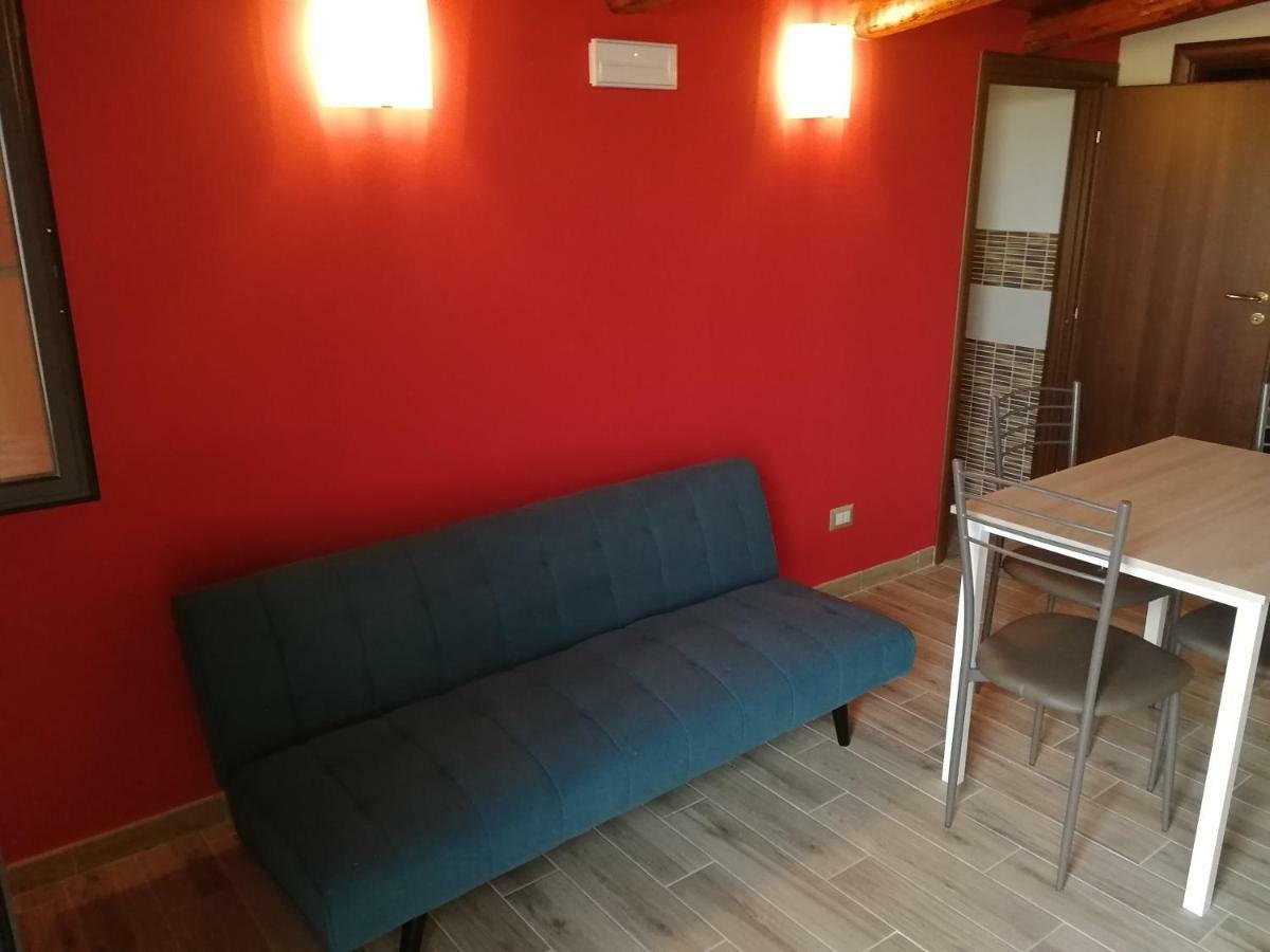 Villa Sole - Finaiti - Appartamento Per Turisti Floridia Zewnętrze zdjęcie