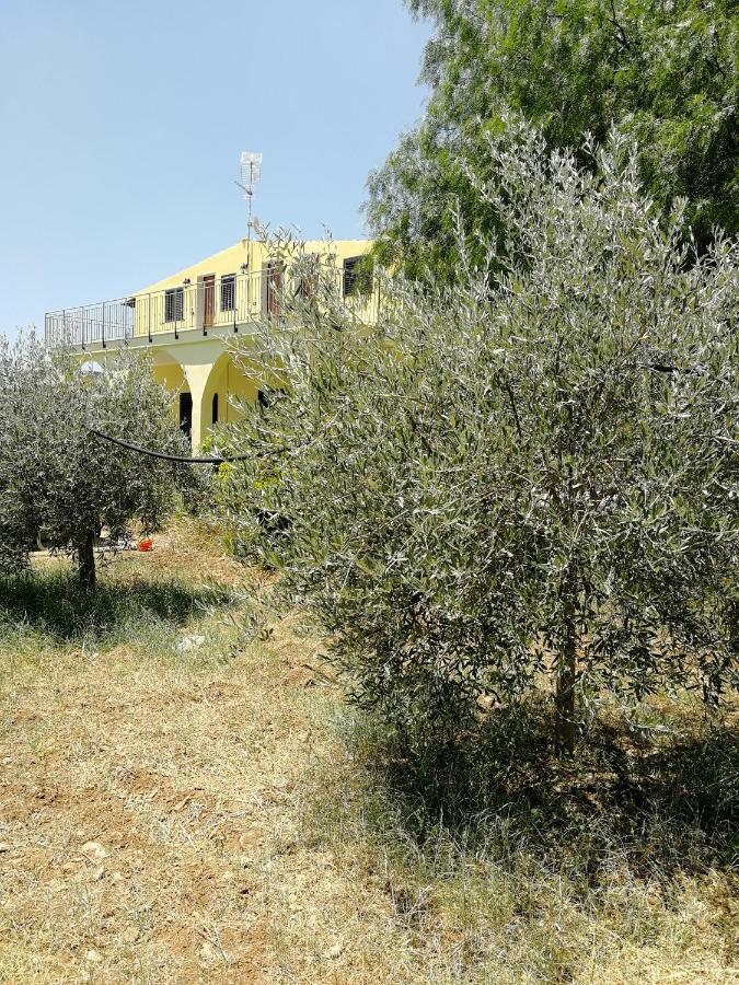 Villa Sole - Finaiti - Appartamento Per Turisti Floridia Zewnętrze zdjęcie
