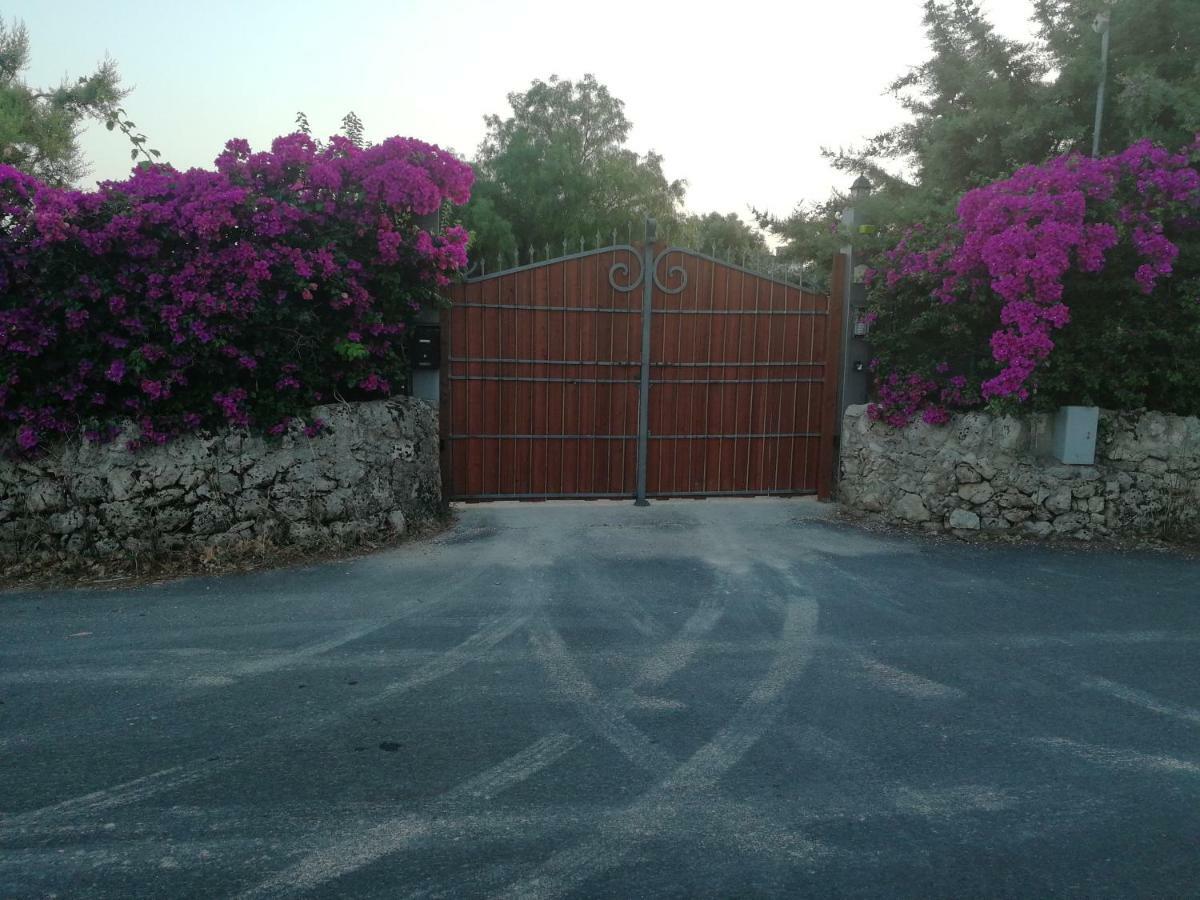 Villa Sole - Finaiti - Appartamento Per Turisti Floridia Zewnętrze zdjęcie